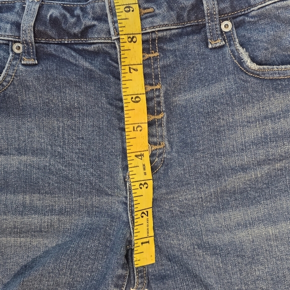 Lucky  Roll Up Shorts 29 Waist - Picture 5 of 9